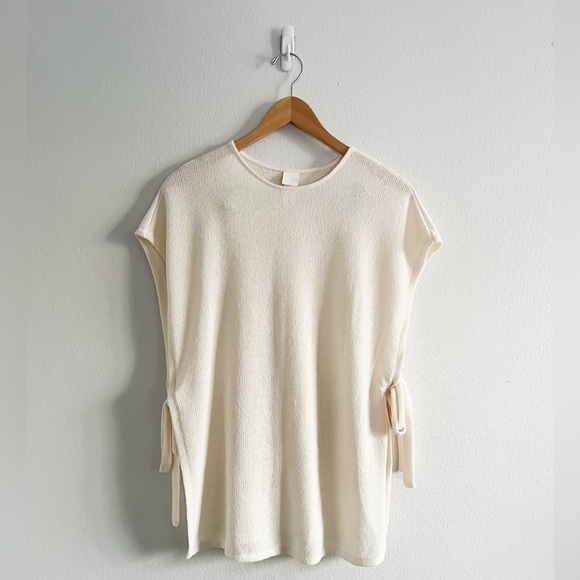 H&M Tops - H&M Knitted Tank Open Side